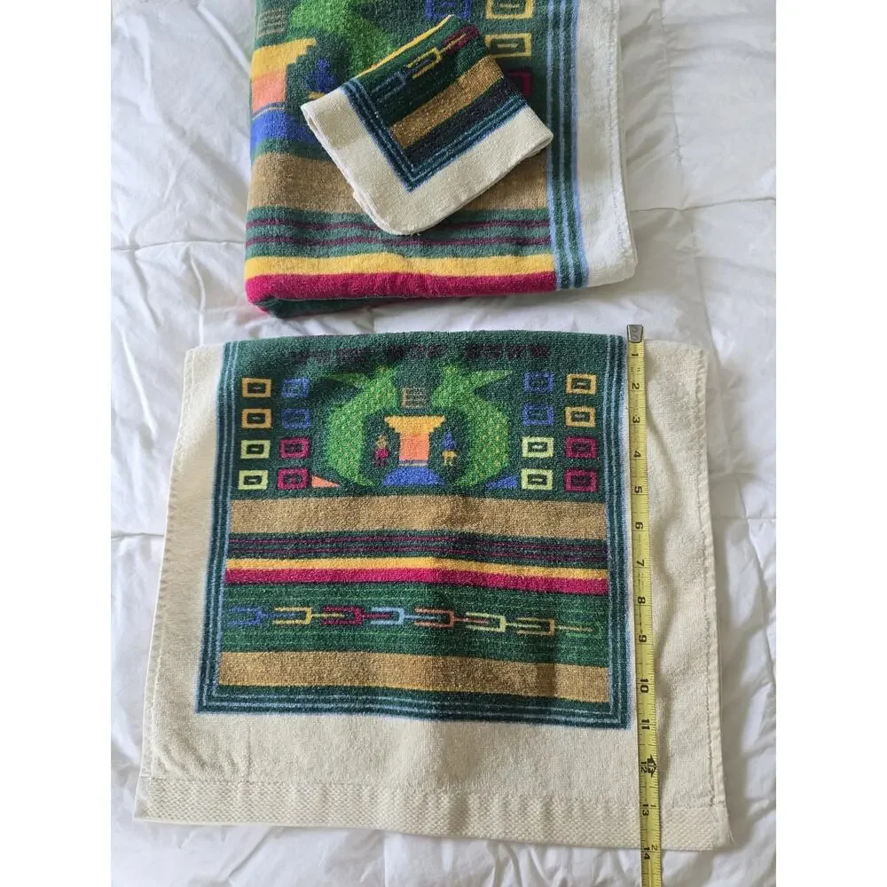 Hilasal Towel Set Aztec Southwest Bloomingdales VTG folk art tribal Navajo dorm